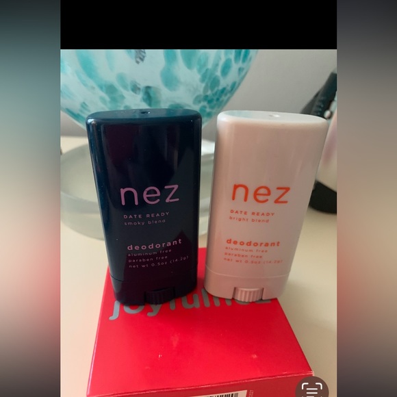 NWT Joyfulnez Holiday Set great gift! - Picture 2 of 5